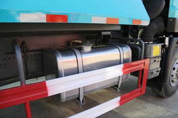 �й����� ˹̫��D7B�ؿ� 380���� 6X4 5.6��������ж��(ZZ5253ZLJN3841E1N)ͼƬ