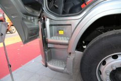 大运 N8V重卡 430马力 6X4牵引车