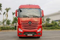 奔驰 新Actros重卡 420马力 4X2公路牵引车(型号1842 LS)