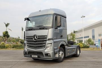 奔驰 新Actros重卡 420马力 4X2公路牵引车(型号1842 LS)