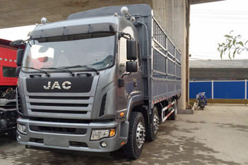 江淮 格尔发K6L重卡 240马力 6X2 7.8米仓栅式载货车(HFC5241CCYP3K2D46S2V)