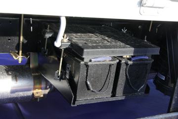 ���� ����M3 110���� 4.2�׵��������Ῠ(KMC1042A33D5)ͼƬ