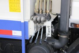 风顺&nbsp;垃圾运输车底盘图片