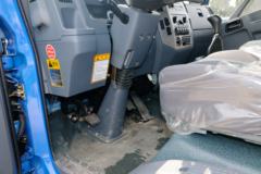 四川现代 瑞越 140马力 4X2 3.9米自卸车(CNJ3040ZPB33V)