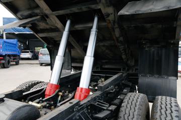 �Ĵ��ִ� ��Խ 140���� 4X2 3.9����ж��(CNJ3040ZPB33V)ͼƬ