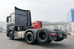 奔驰 新Actros重卡 420马力 6X2R公路牵引车(型号2642)