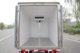 新豹MINI&nbsp;冷藏车上装图片