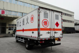 五十铃100P 爆破器材运输车外观图片