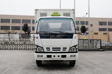 庆铃 五十铃100P 98马力 4X2 4.2米易燃液体厢式运输车(QL5040XRYA6HAJ)