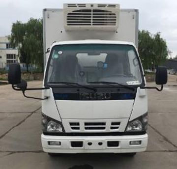 庆铃 五十铃100P 130马力 4X2 冷藏车(中集牌)(ZJV5070XLCSD5)