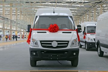 物流车&nbsp;电动封闭厢货外观图片