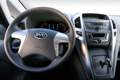 比亚迪 T3 2.6T 4.46米纯电动封闭厢式货车