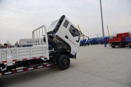 风驰&nbsp;载货车上装                                                图片