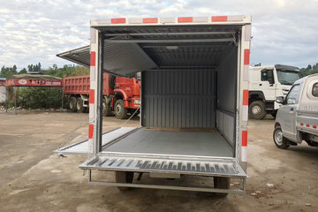 �Ͽ����� ����Cϵ 1.5L 112���� ���� 2.865�׵�����������ʽ΢��(NJA5021XYKSDB34V)ͼƬ