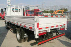 现代商用车 致道300N 快运版 116马力 4.145米单排栏板轻卡(CNJ1040EDF33V)