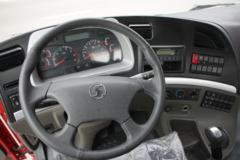 陕汽商用车 轩德X3 轻量化版 440马力 6X4牵引车(SX4250X3L)