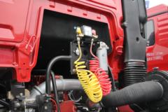 陕汽商用车 轩德X3 轻量化版 440马力 6X4牵引车(SX4250X3L)