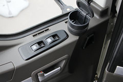 陕汽商用车 轩德X3重卡 270马力 6X2 9.8米厢式载货车底盘(SX5260XXYMP5549) 陕汽商用车 轩德X3重卡 270马力 6X2 9.8米厢式载货车底盘(SX5260XXYMP5549)