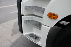 陕汽商用车 轩德X3重卡 270马力 6X2 9.8米厢式载货车底盘(SX5260XXYMP5549) 陕汽商用车 轩德X3重卡 270马力 6X2 9.8米厢式载货车底盘(SX5260XXYMP5549)