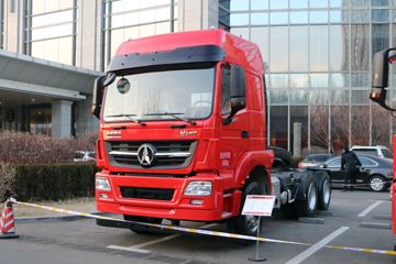 北奔 V3MT重卡 430马力 6X4危险品牵引车(ND4250BD5J7Z07)