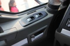 陕汽商用车 轩德X3 375马力 8X4 7.6米LNG自卸车