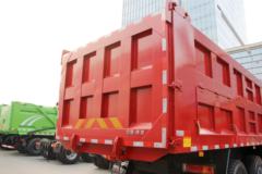 陕汽商用车 轩德X3 375马力 8X4 7.6米LNG自卸车