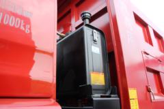 陕汽商用车 轩德X3 375马力 8X4 7.6米LNG自卸车