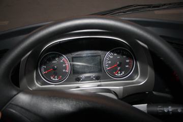 �������ó� ����X6 180���� 4X2�ػ�������ͼƬ