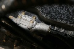 解放 J6F 160马力 3.85米排半仓栅式载货车底盘(8挡)(CA5044CCYP40K2L1E5A84)