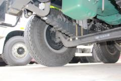 一汽解放 J6L 轻量化版 320马力 8X4 7.9方混凝土搅拌车(亚特重工牌)(TZ5310GJBCE8E1)