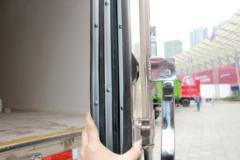 一汽解放 J6P重卡 320马力 8X4 9.6冷藏车(CA5310XLCP66K2L7T4E5)