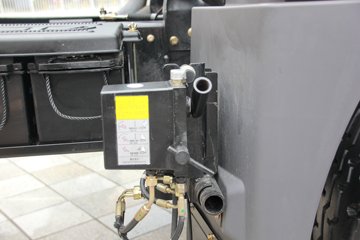 ��� ��VH�п� 160���� 4X2 5.4���Ű��դʽ�ػ���(CA5165CCYP40K2L3E5A85)ͼƬ