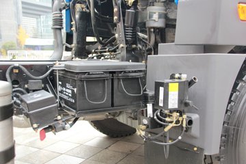 ��� ��VH�п� 160���� 4X2 5.4���Ű��դʽ�ػ���(CA5165CCYP40K2L3E5A85)ͼƬ