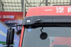 青岛解放 龙VH中卡 南方版 220马力 4X2 6.75米栏板载货车(CA1189PK2L2E5A80)