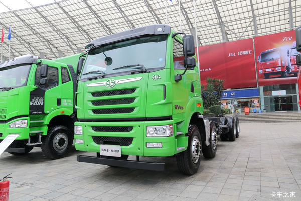 青岛解放 天V重卡 350马力 8X4 7.6米自卸车(CA3310P2K2L4T4E5A80)