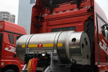 �ൺ��� JH6�ؿ� 430���� 6X4 LNGǣ����(CA4250P25K27T1E5M)ͼƬ