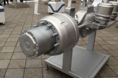 解放R13D290轮减桥