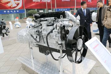 大柴CA6DK1-32E5 320马力 7.2L 国五 柴油发动机