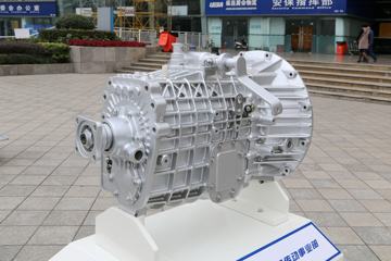 一汽解放CA6TBX062M1 6挡 手动挡变速箱