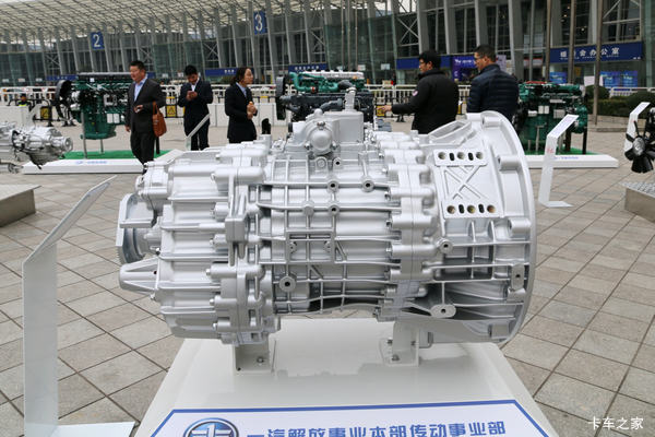 一汽解放CA10TA190M3 超速档 10挡 手动挡变速箱