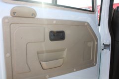 东风超龙 115马力 厢式货车