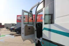 东风超龙 115马力 厢式货车