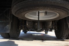 东风超龙 115马力 厢式货车