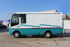 东风超龙 115马力 厢式货车