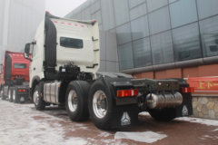 中国重汽 HOWO T7H重卡 畅行版 540马力 6X4牵引车(ZZ4257W344HE1X)