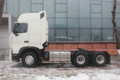中国重汽 HOWO T7H重卡 畅行版 540马力 6X4牵引车(ZZ4257W344HE1X)