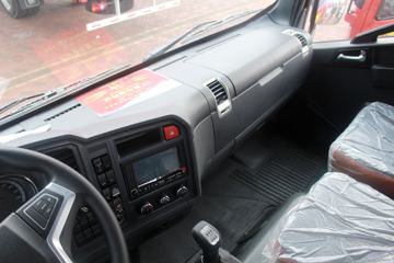 �й�����HOWO G5X 180���� 4X2 LNG�ػ�������ͼƬ