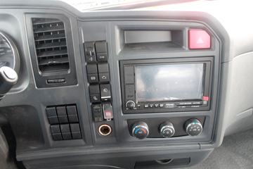 �й�����HOWO G5X 180���� 4X2 LNG�ػ�������ͼƬ