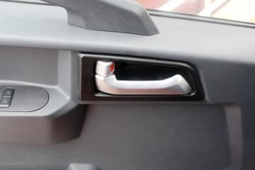 �й�����HOWO G5X 180���� 4X2 LNG�ػ�������ͼƬ