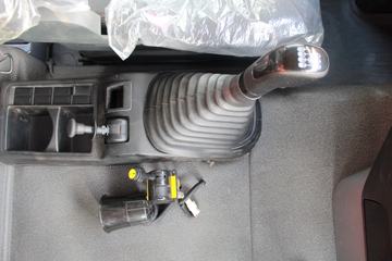 �й����� �ǵ¿�SITRAK G7H�ؿ� ɽ���� 400���� 8X4 ��ж��(ZZ3316V356SE1)ͼƬ